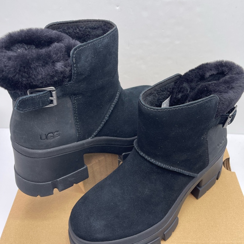 UGG Women's Black Winter Boots
W BROOKLYN BUCKLE PLATFORM HIGH HEELS BOOTS BLACK - Picture 12 of 16